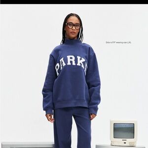 Parke Deep Blue Women's Turtleneck mockneck 
Fleece !